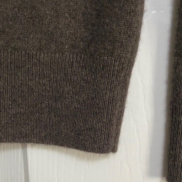 Quince Rich Brown Cashmere Turtleneck Sweater - Picture 7 of 10